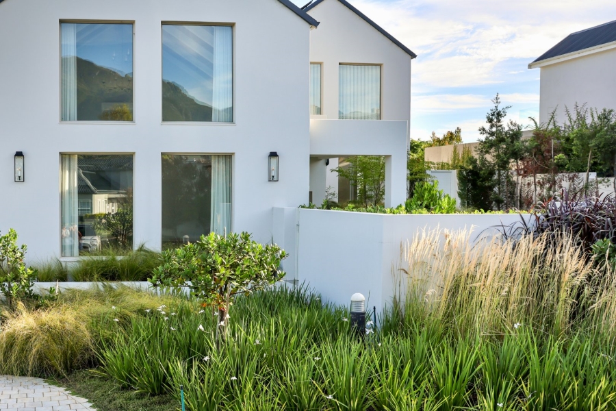 To Let 3 Bedroom Property for Rent in Kingswood Golf Estate Western Cape